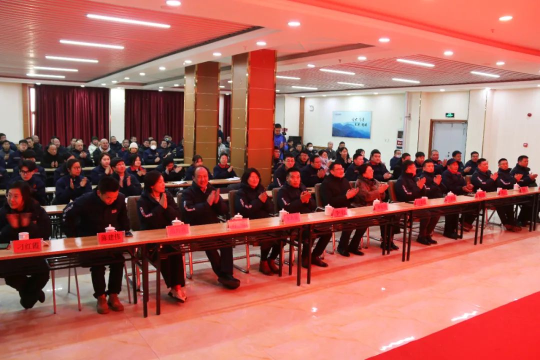 三亿(集团)体育生物正月初八开门红